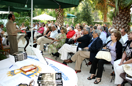 Carlos Fernandes apresentou a obra